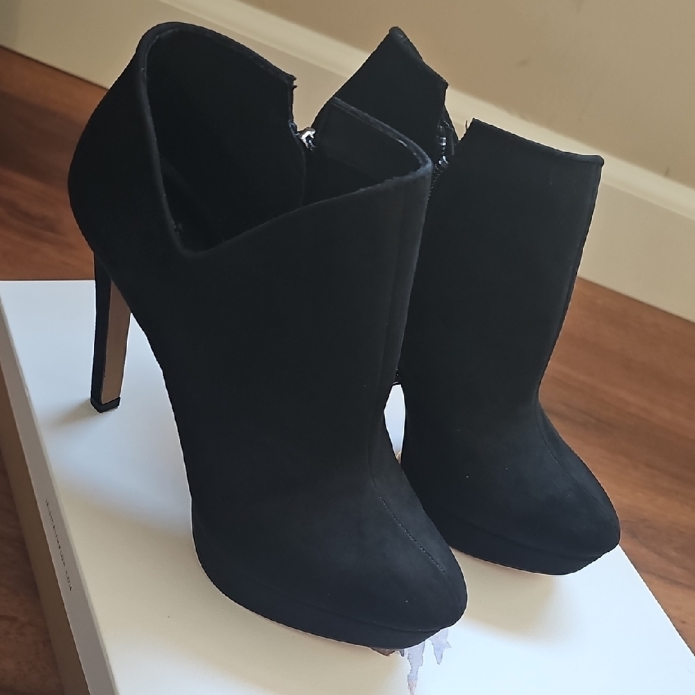 Elegant Black Women's Ankle Boots